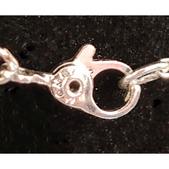 Monet Crystal Heart Silver Tone Vintage Necklace - Picture 6 of 7